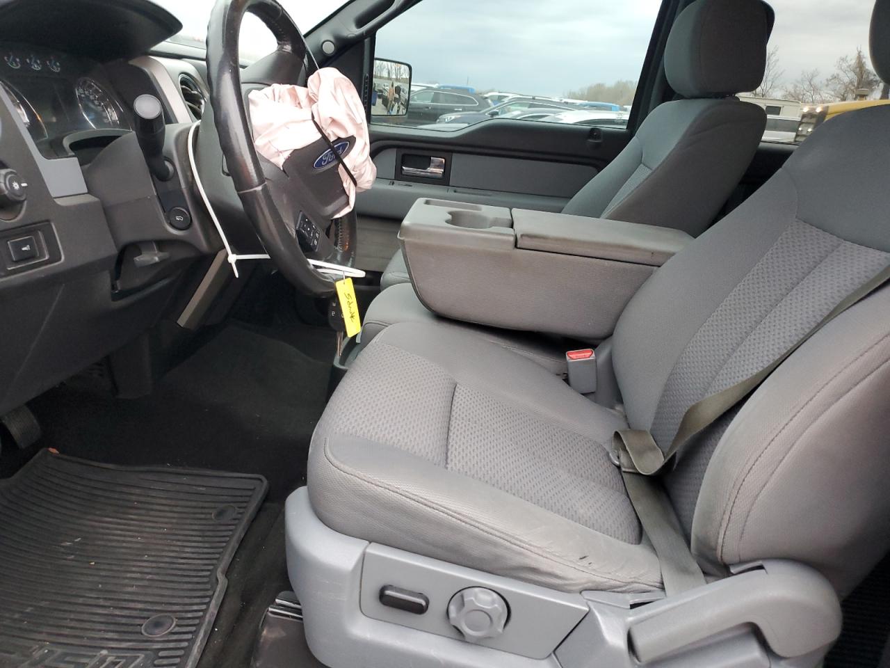 FORD F-150 SUPERCREW