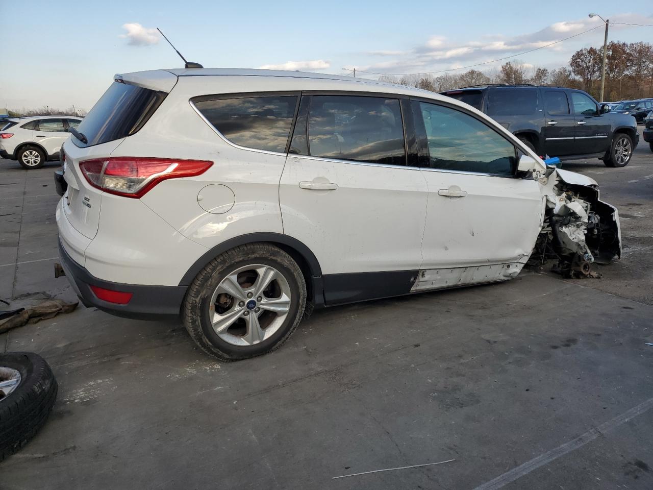 FORD ESCAPE SE