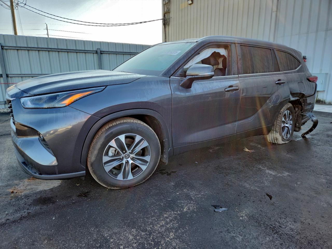 TOYOTA HIGHLANDER LE