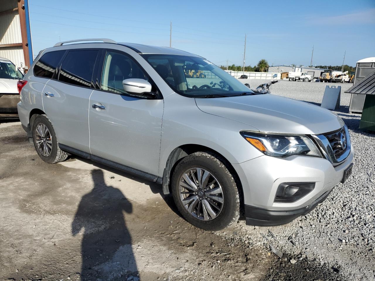 NISSAN PATHFINDER S