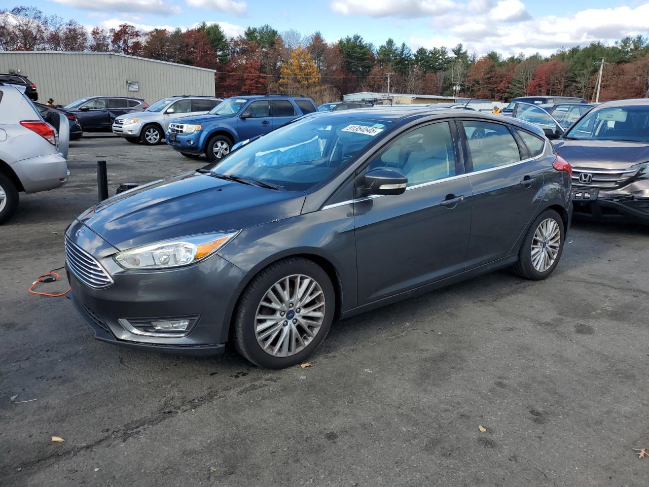 FORD FOCUS TITANIUM