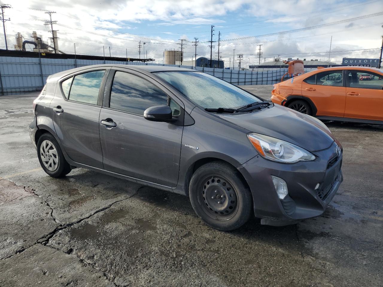TOYOTA PRIUS C