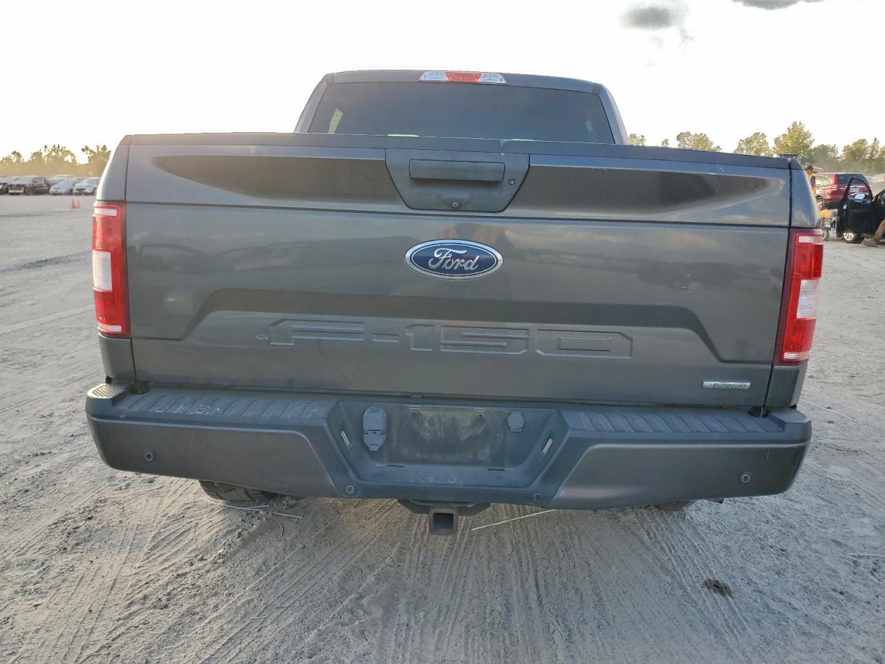 FORD F-150 SUPERCREW