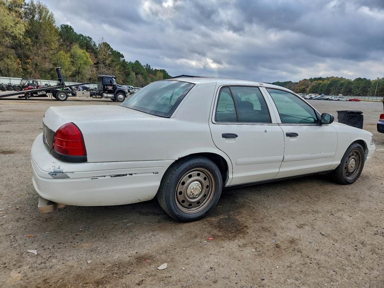 Lot #3304566471 2004 FORD CROWN VICT