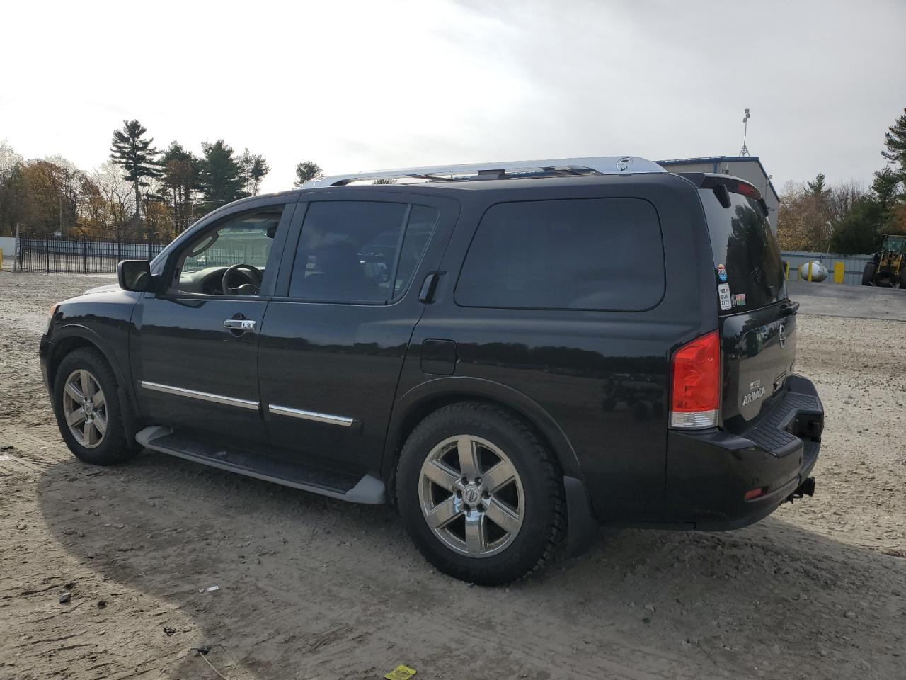 NISSAN ARMADA SV