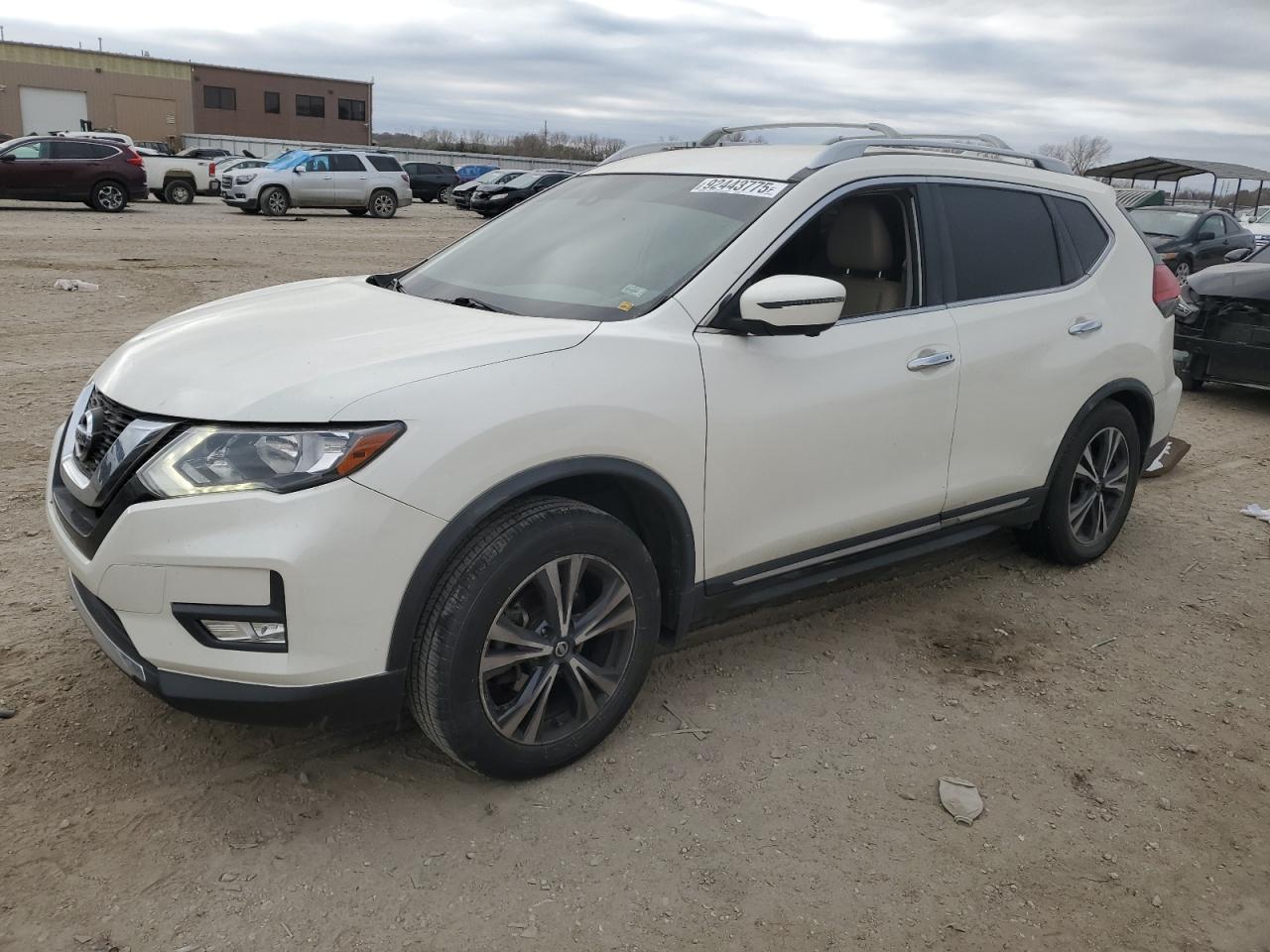 Lot #3298156260 2017 NISSAN ROGUE S