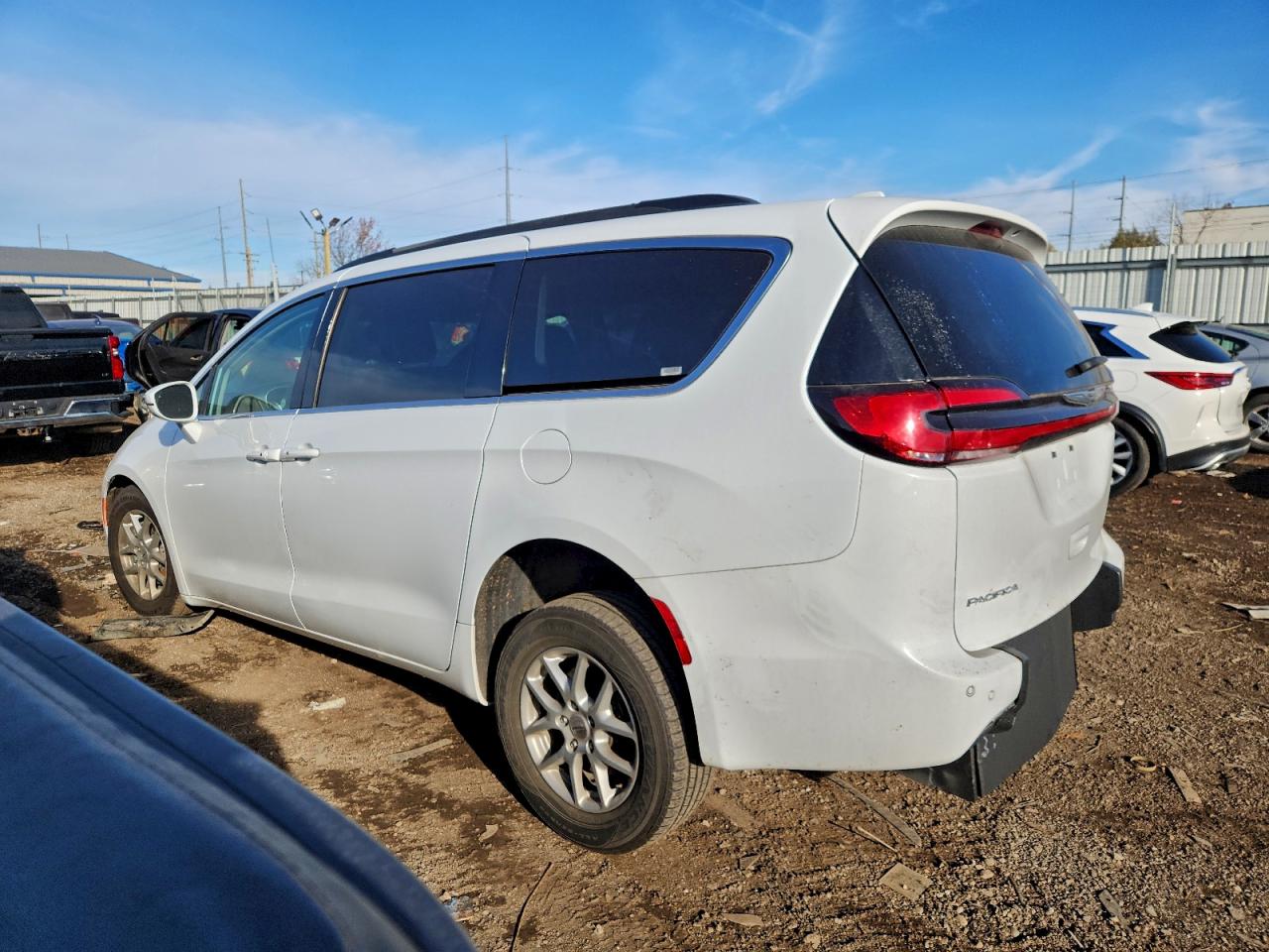 CHRYSLER PACIFICA TOURING L