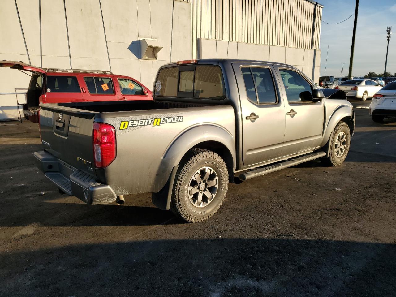NISSAN FRONTIER S