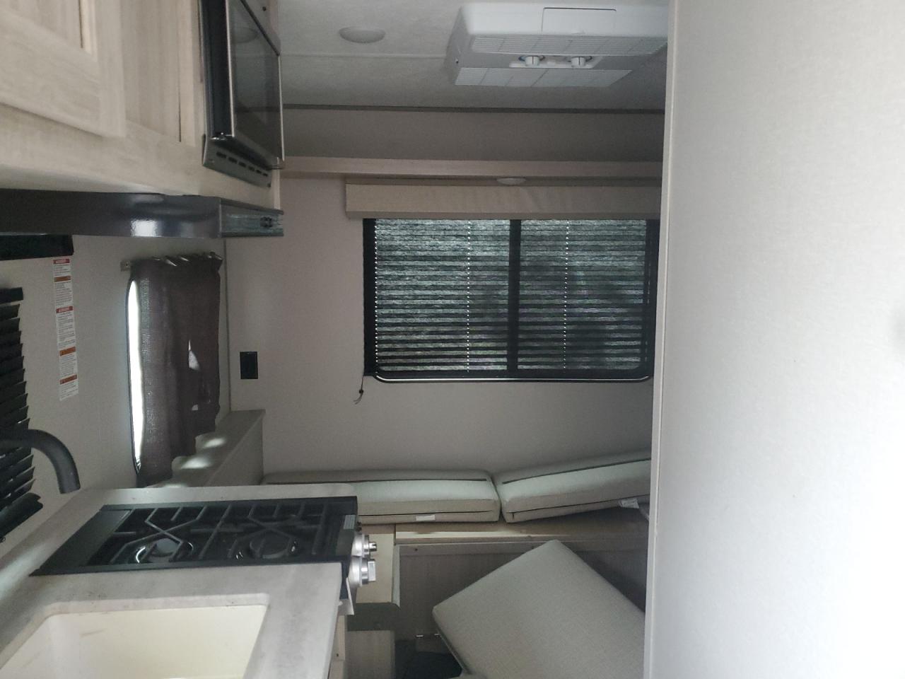 Lot #3302925063 2024 COACHMEN CATALINA SEREIS M-