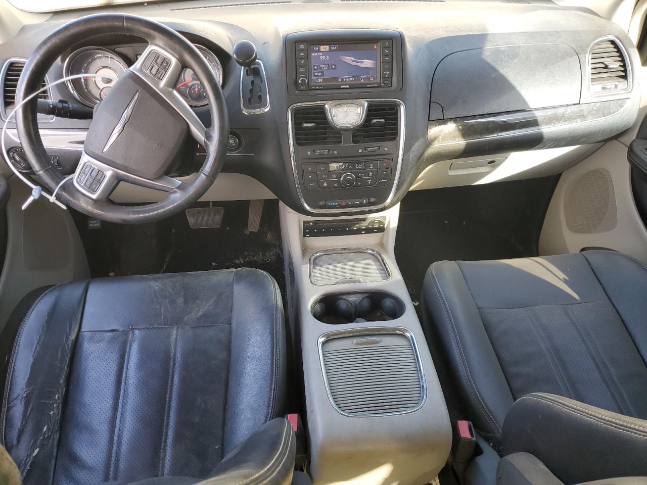 CHRYSLER TOWN & COUNTRY TOURING L