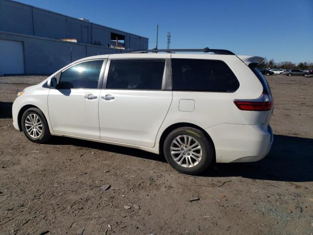 2017 TOYOTA SIENNA XLE #3297163519