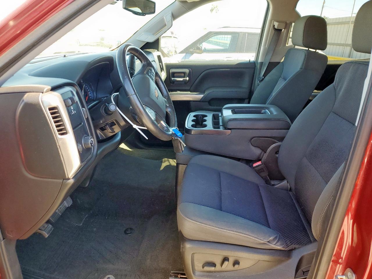 CHEVROLET SILVERADO C1500 LT