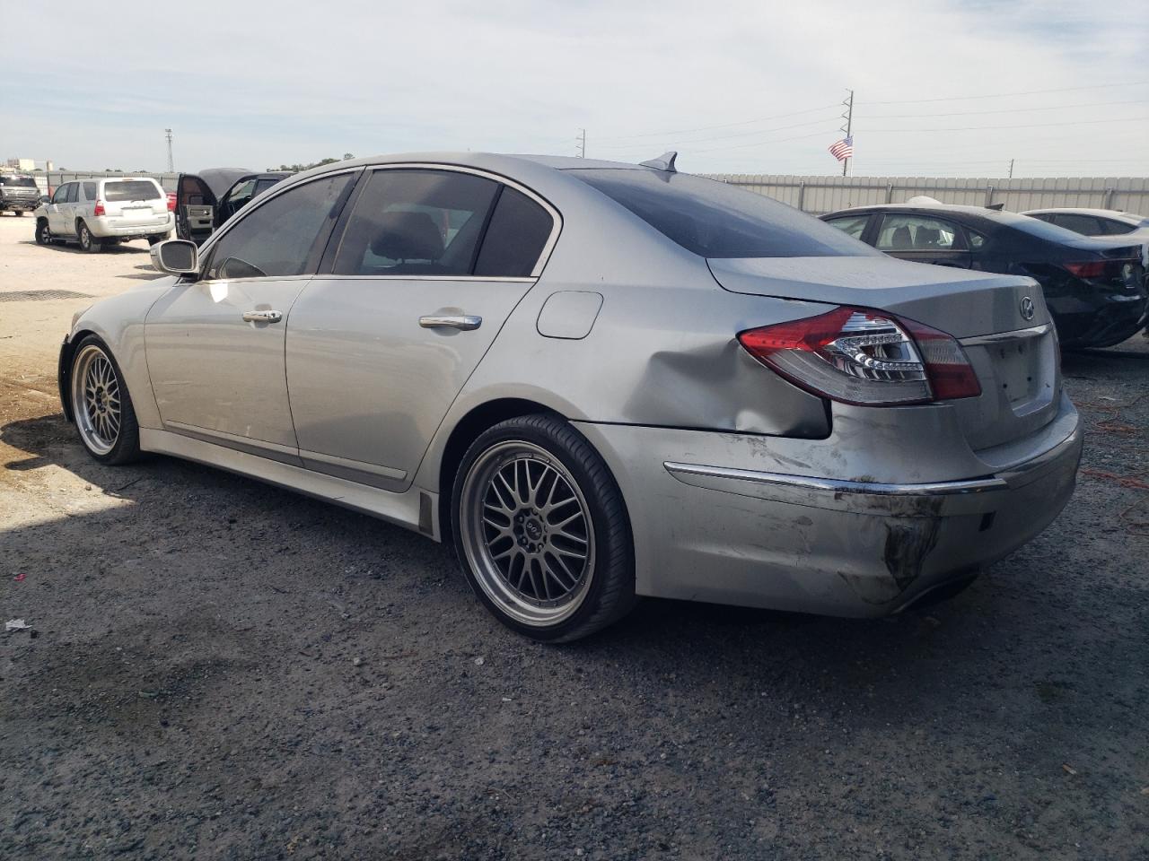 HYUNDAI GENESIS 3.8L