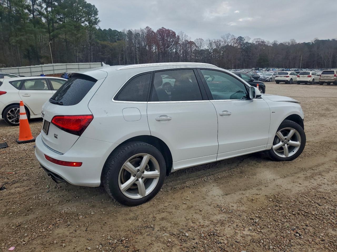 AUDI Q5 PREMIUM PLUS