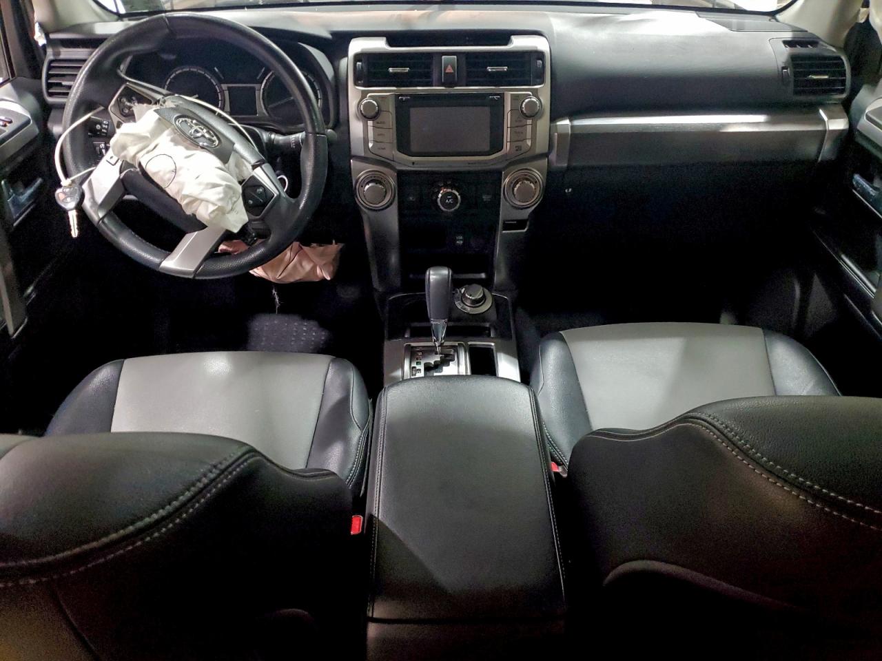 TOYOTA 4RUNNER SR5/SR5 PREMIUM