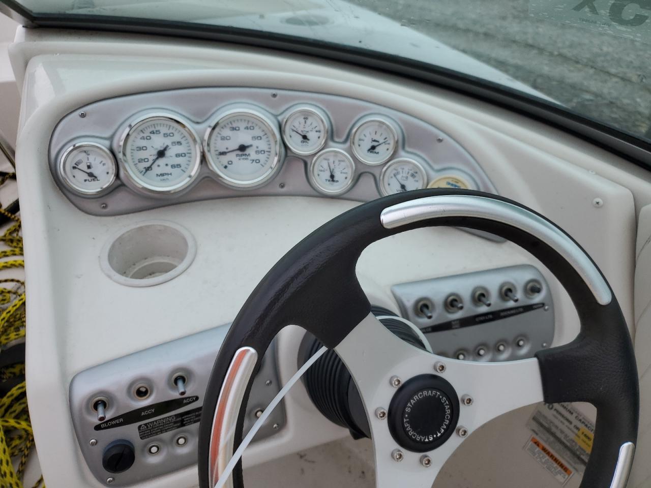 Lot #3312246540 2007 STARCRAFT BOAT