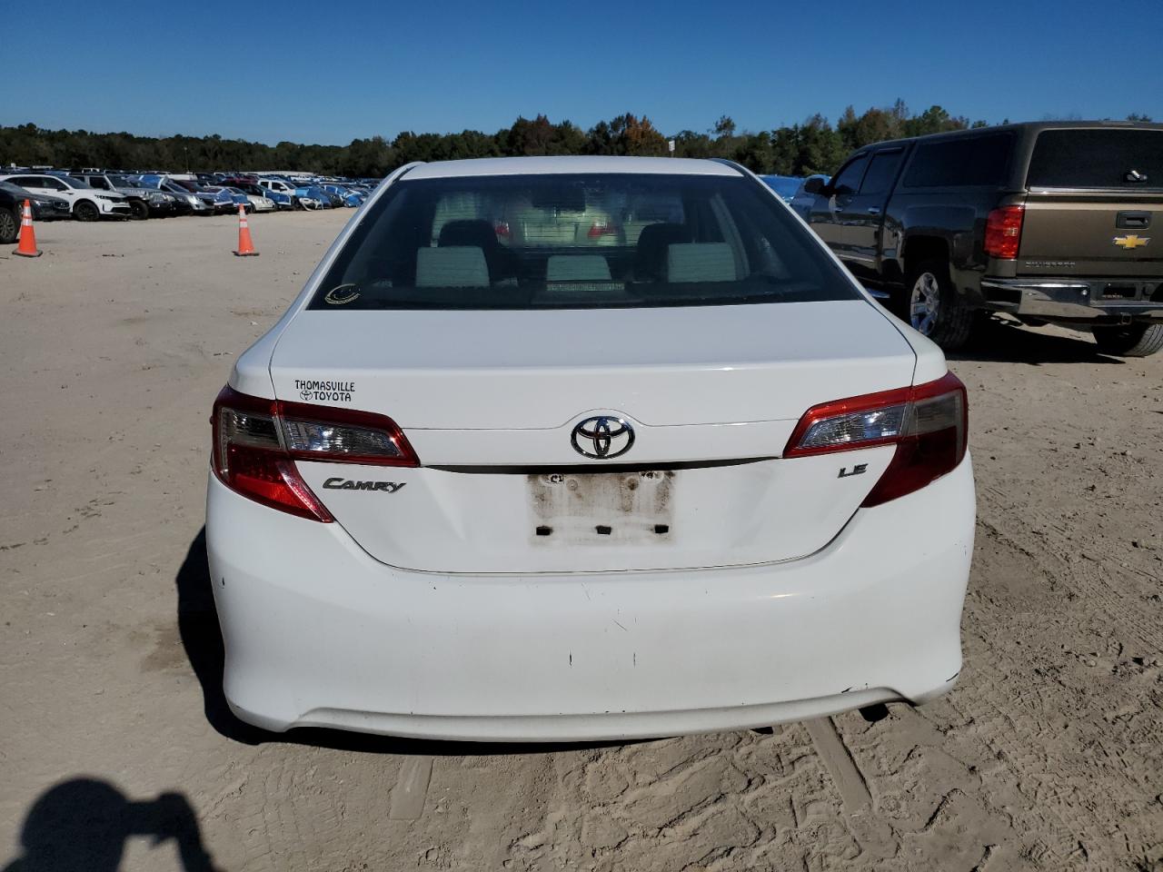 TOYOTA CAMRY BASE