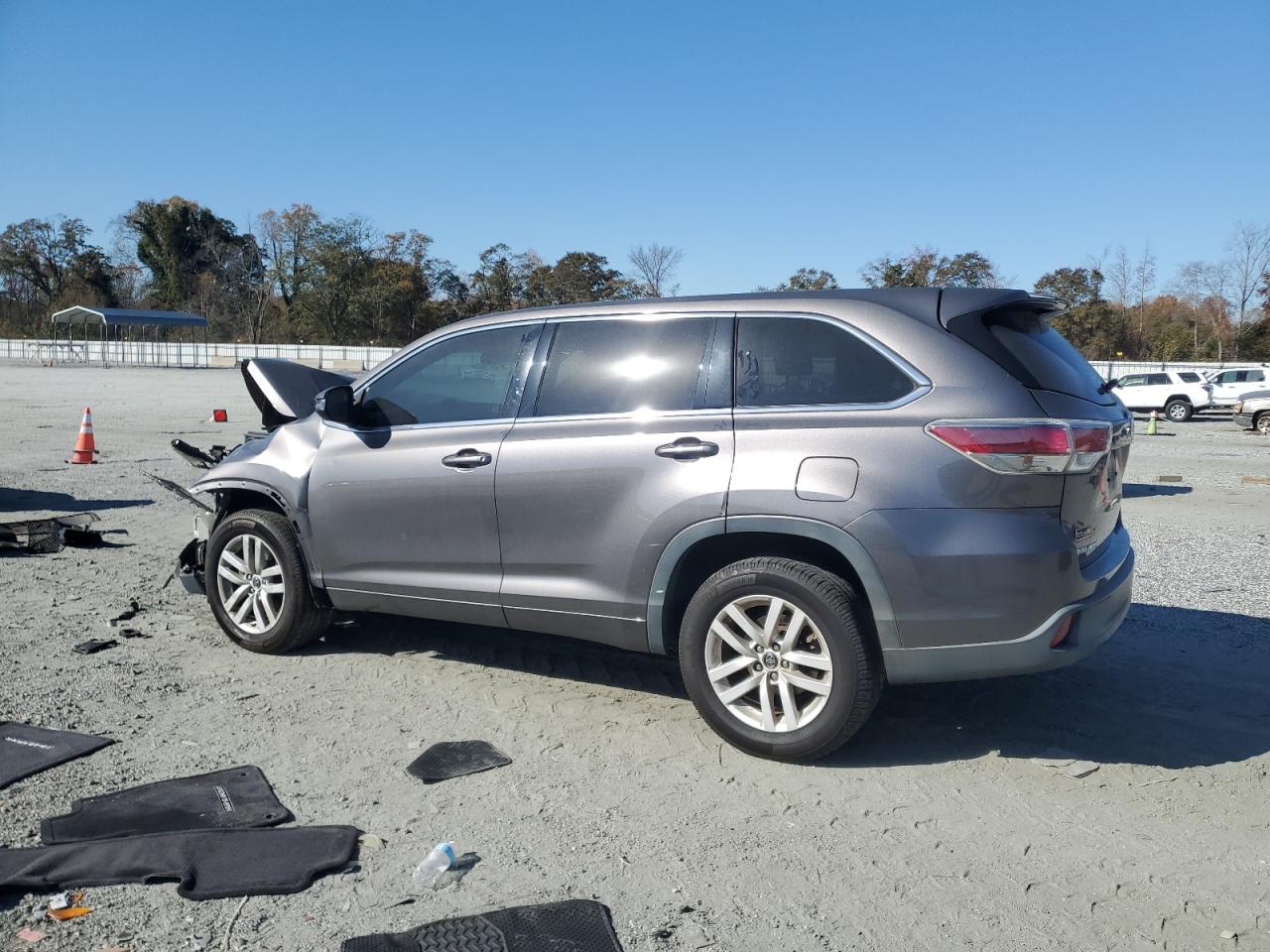 TOYOTA HIGHLANDER LE