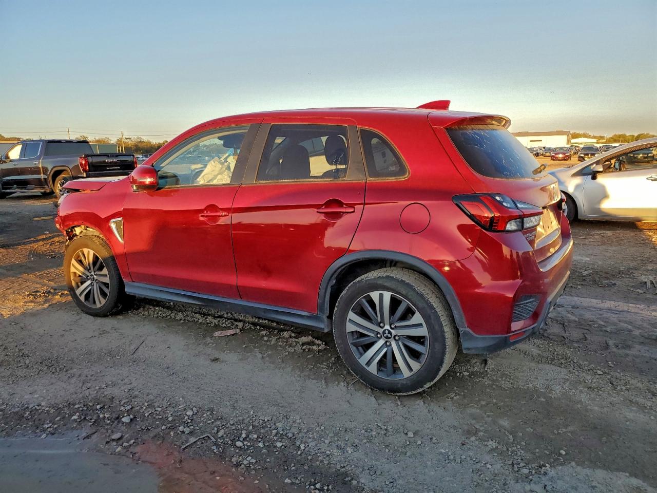 MITSUBISHI OUTLANDER ES