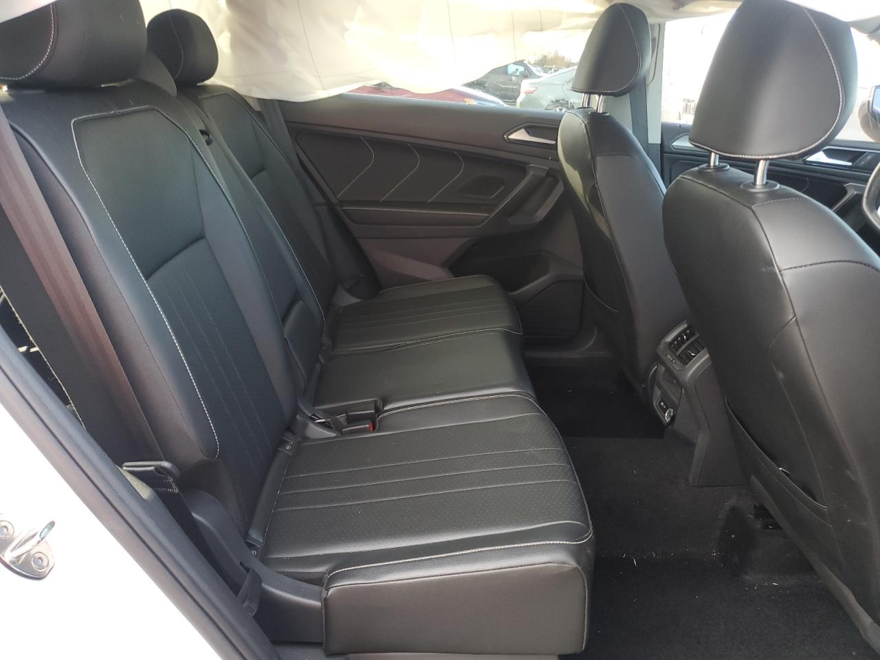 VOLKSWAGEN TIGUAN SE