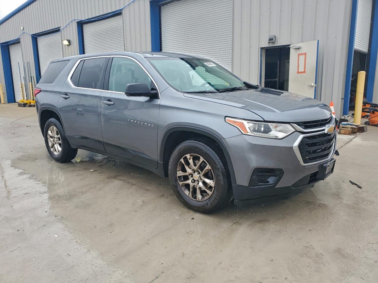 CHEVROLET TRAVERSE LS