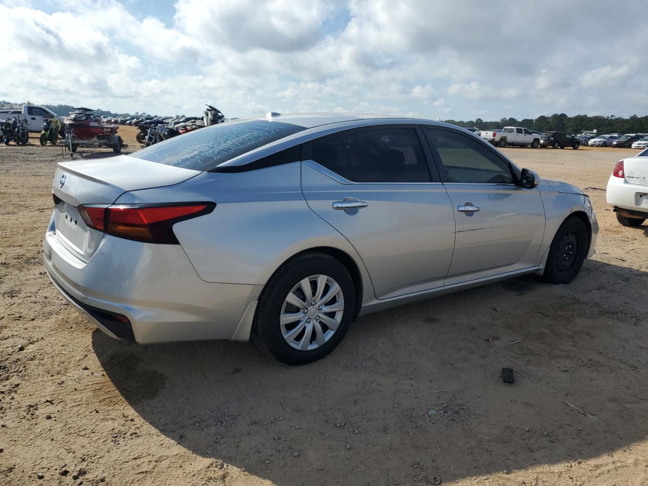 Lot #3305403307 2019 NISSAN ALTIMA S