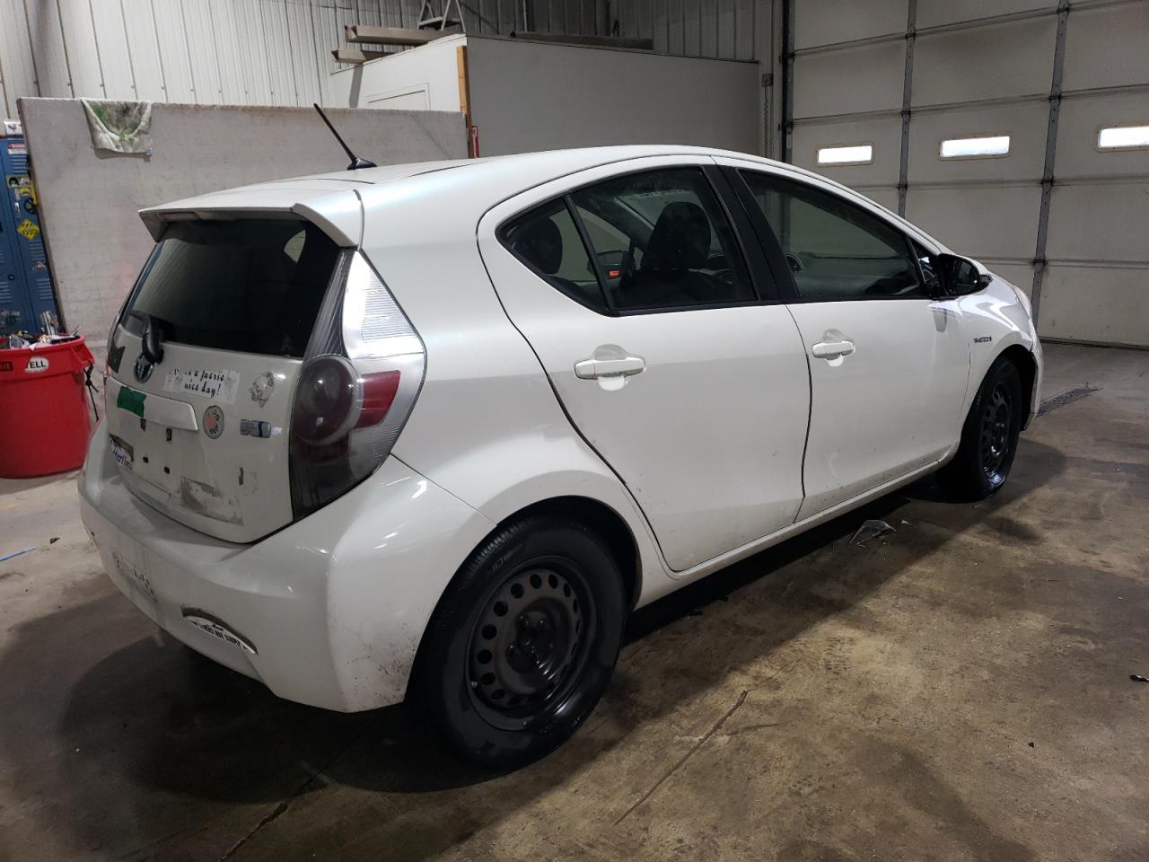 TOYOTA PRIUS C