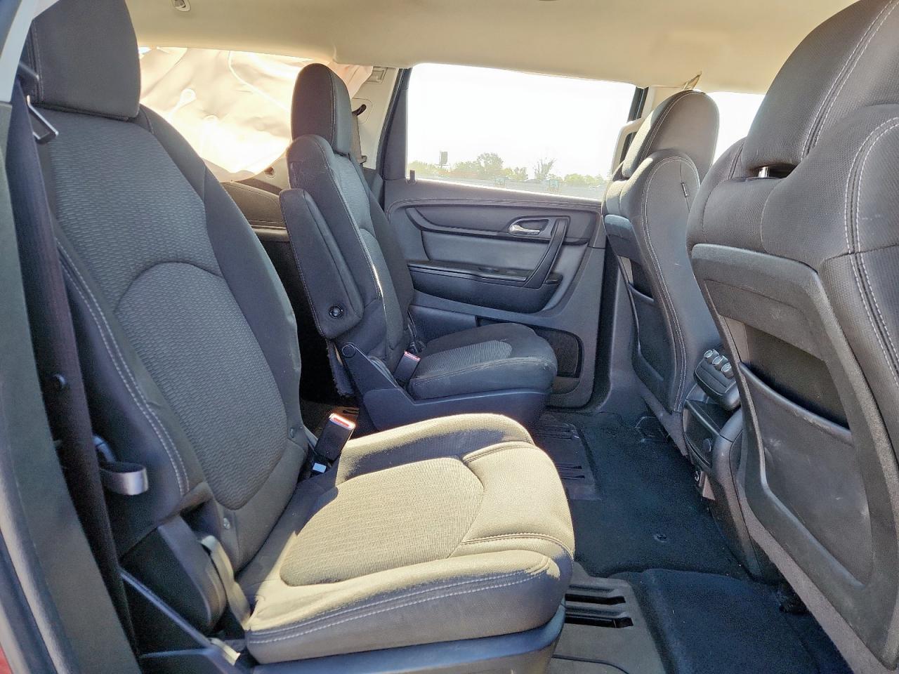 CHEVROLET TRAVERSE LT