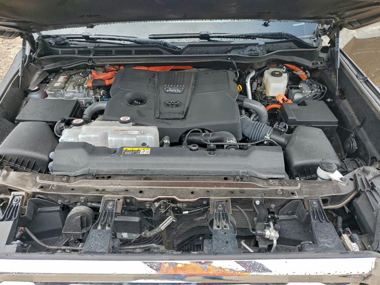 TOYOTA TUNDRA CREWMAX PLATINUM