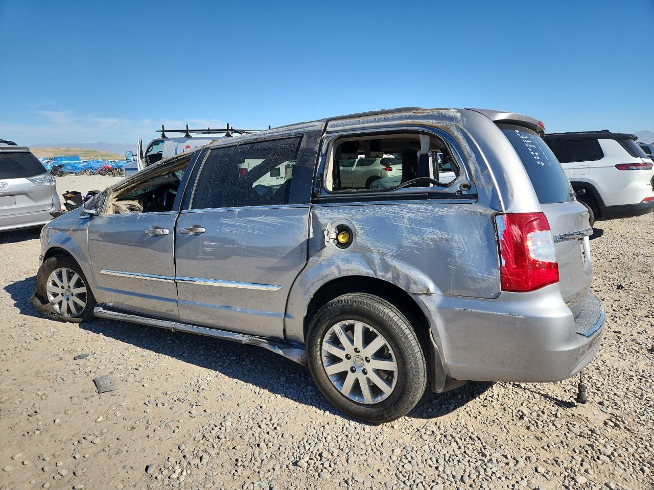 CHRYSLER TOWN & COUNTRY TOURING