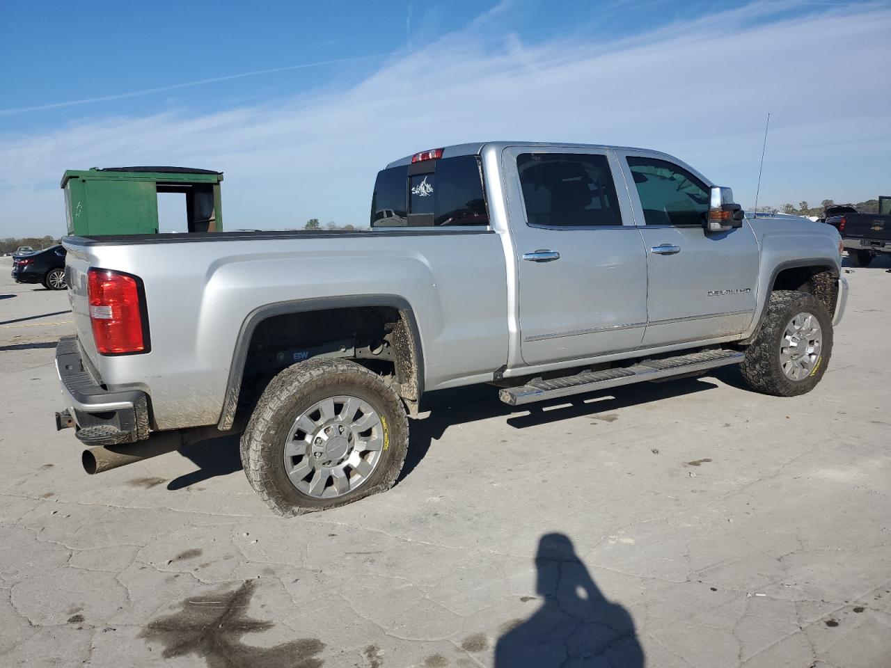 GMC SIERRA K2500 DENALI