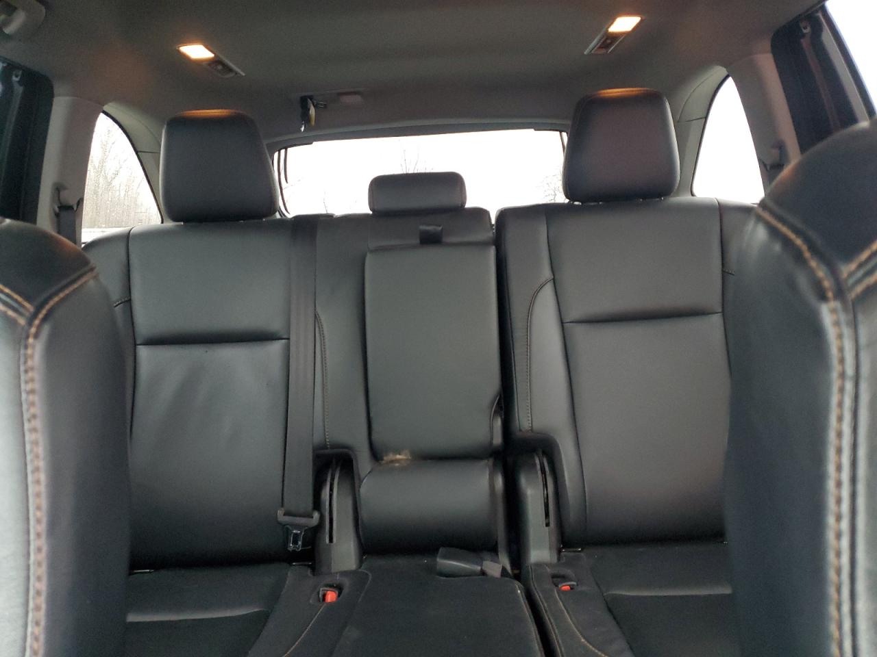 TOYOTA HIGHLANDER HYBRID