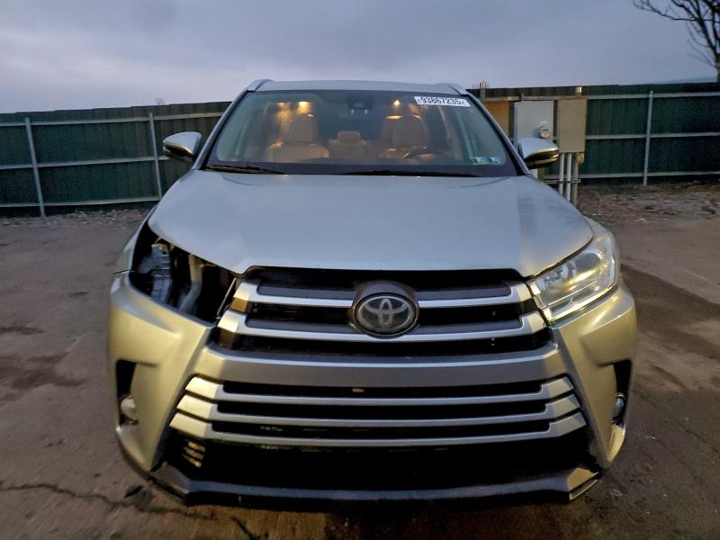 2018 TOYOTA HIGHLANDER #3304753909