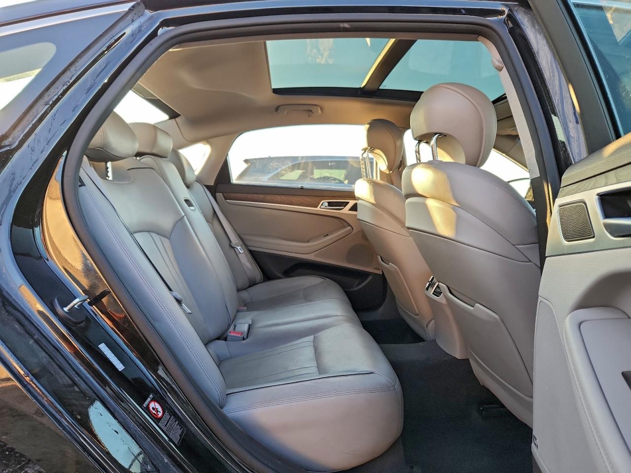 HYUNDAI GENESIS 3.8L