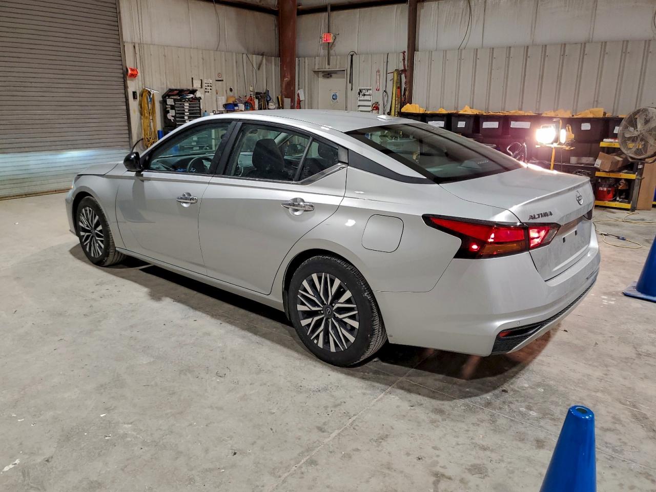 Lot #3303345003 2025 NISSAN ALTIMA SV