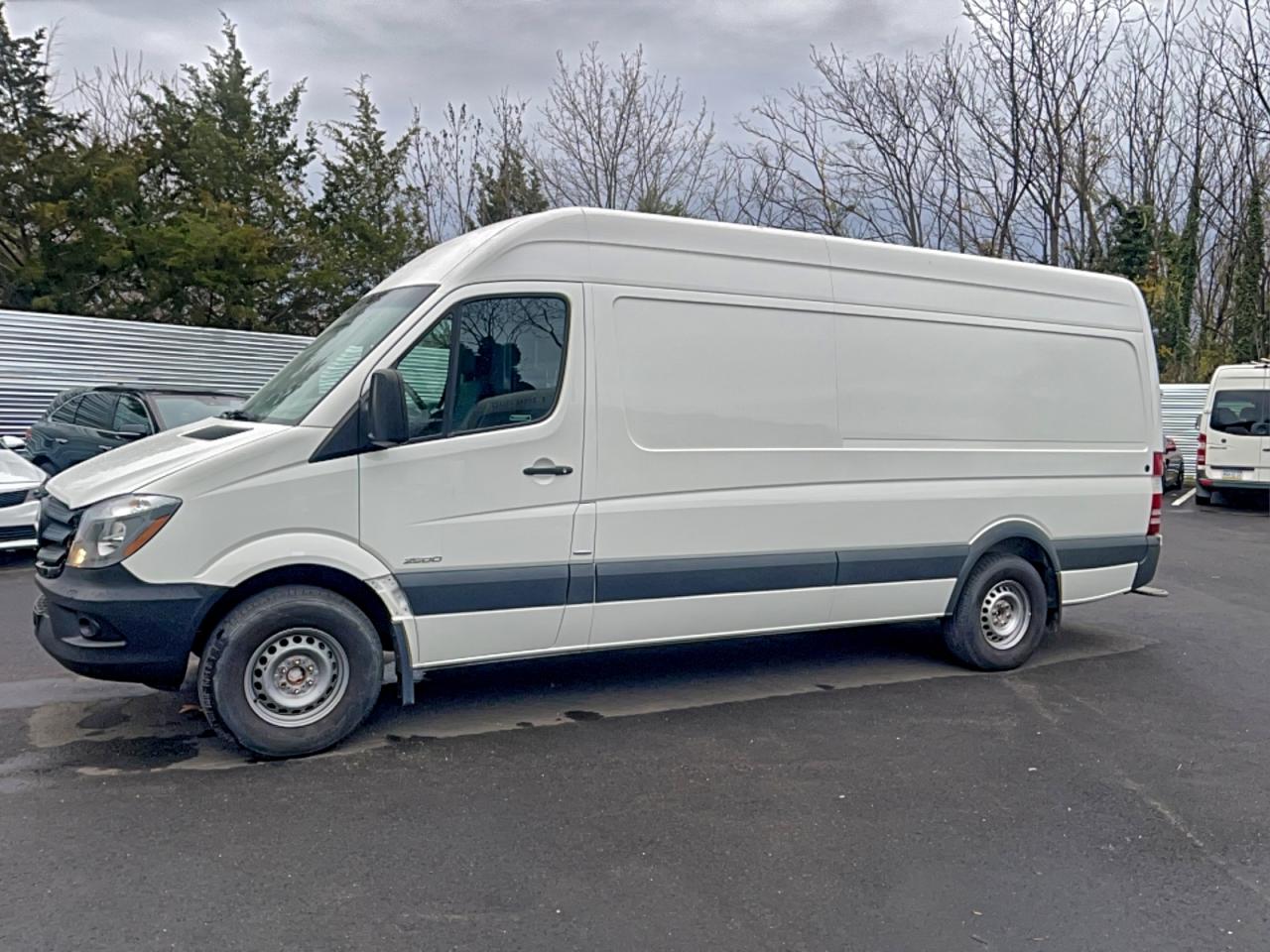MERCEDES-BENZ SPRINTER 2500