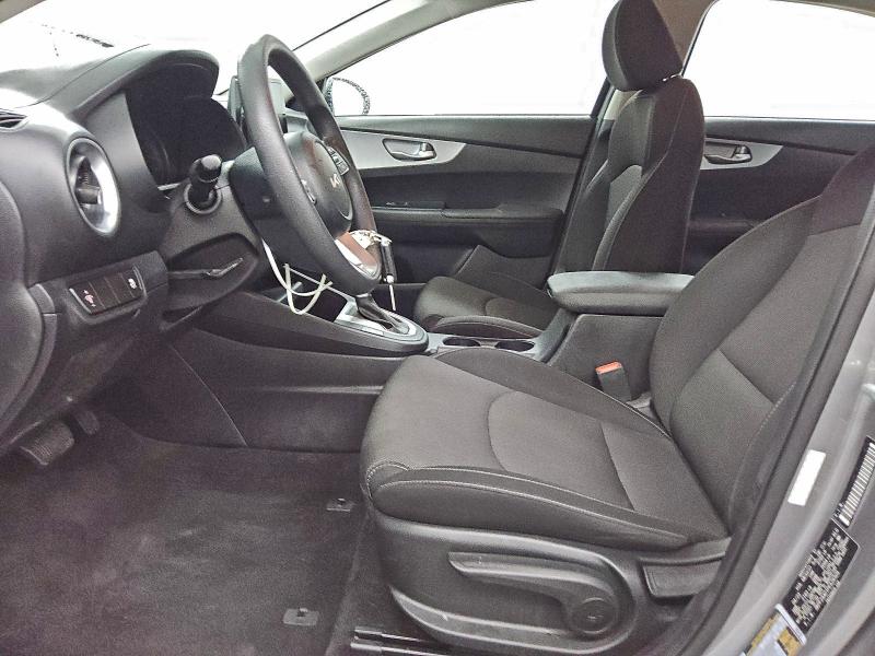 2023 KIA FORTE LX #3303670936