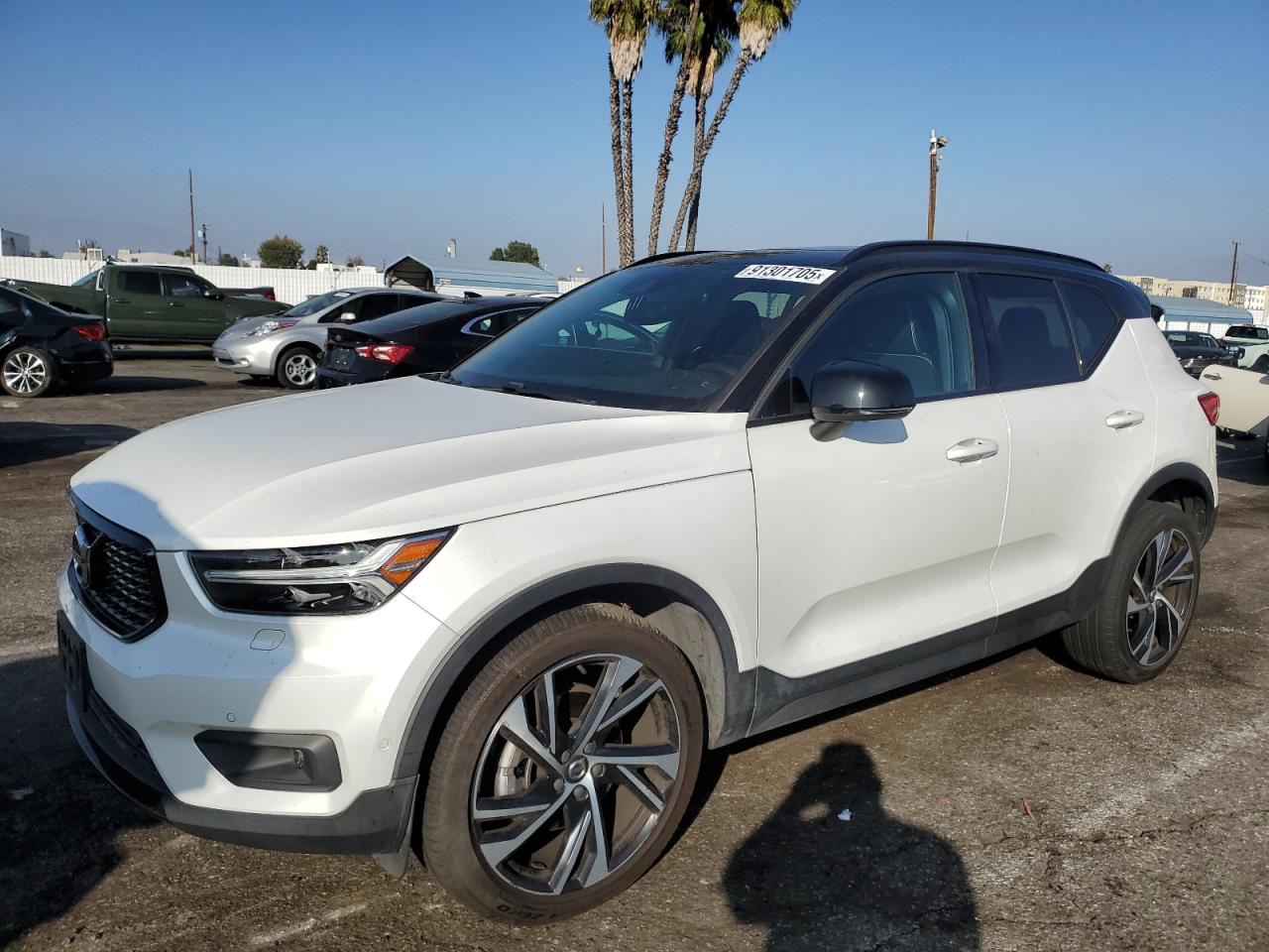 VOLVO XC40 T5 R-DESIGN