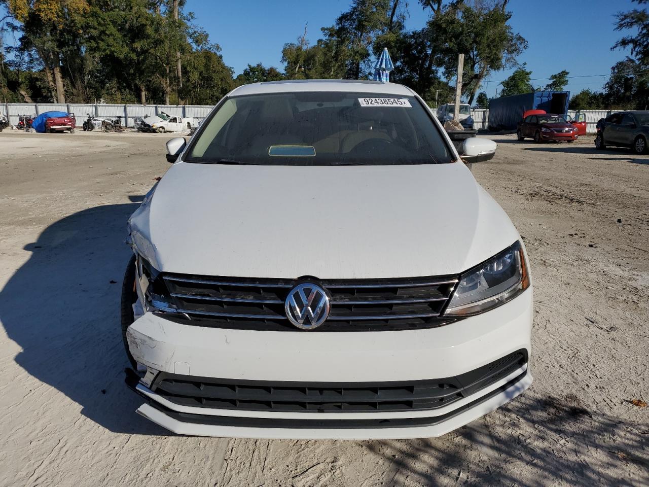 VOLKSWAGEN JETTA SE