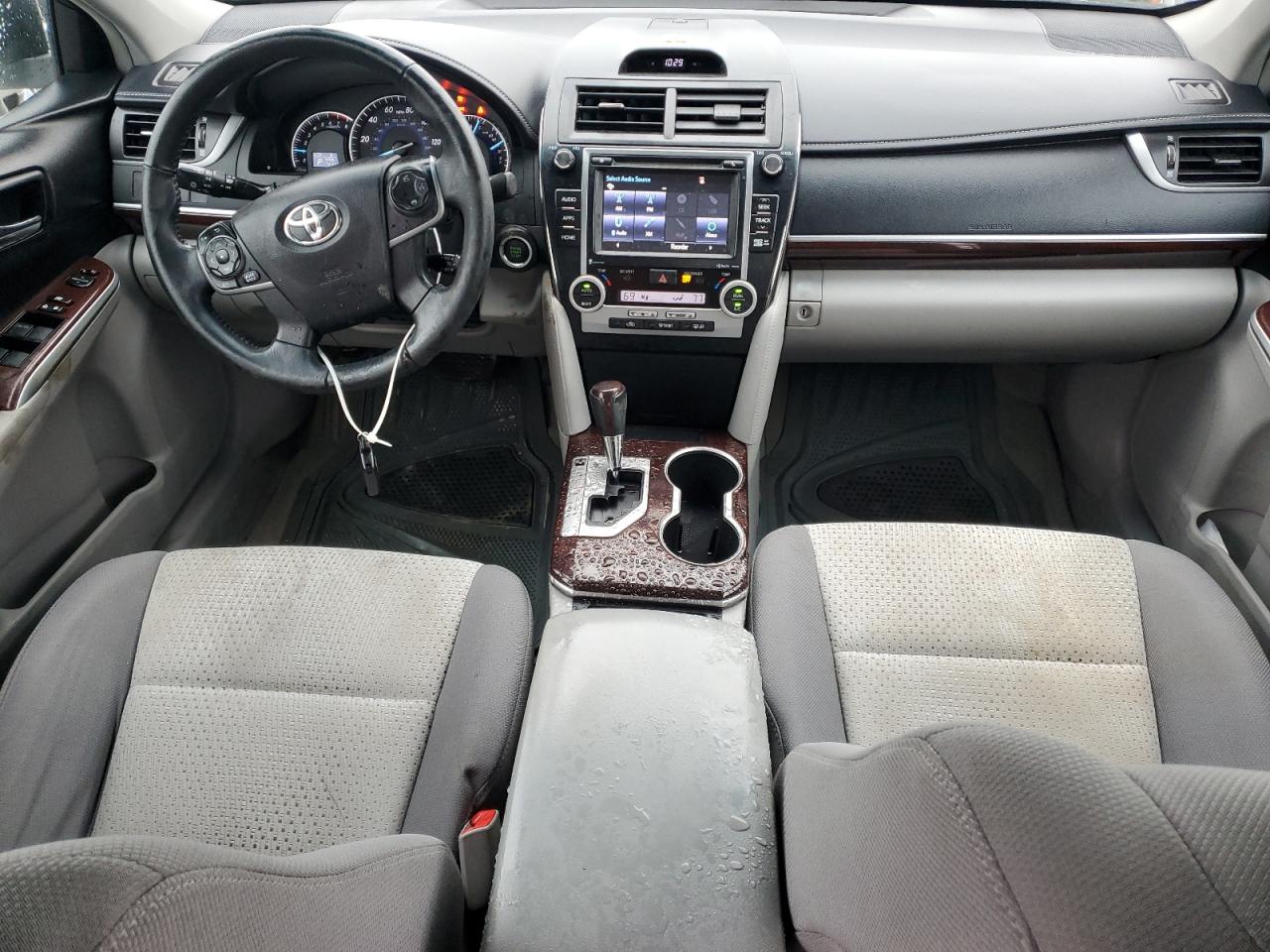 TOYOTA CAMRY L