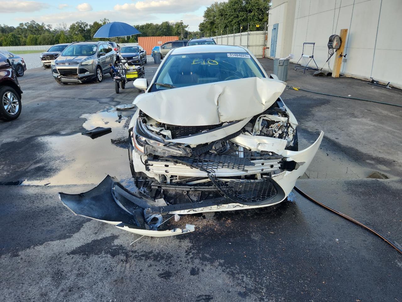 Lot #3301828355 2021 TOYOTA COROLLA LE