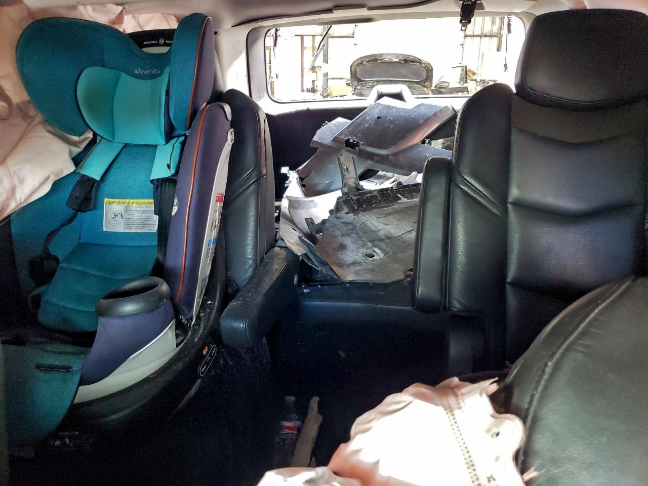 CADILLAC ESCALADE PREMIUM LUXURY