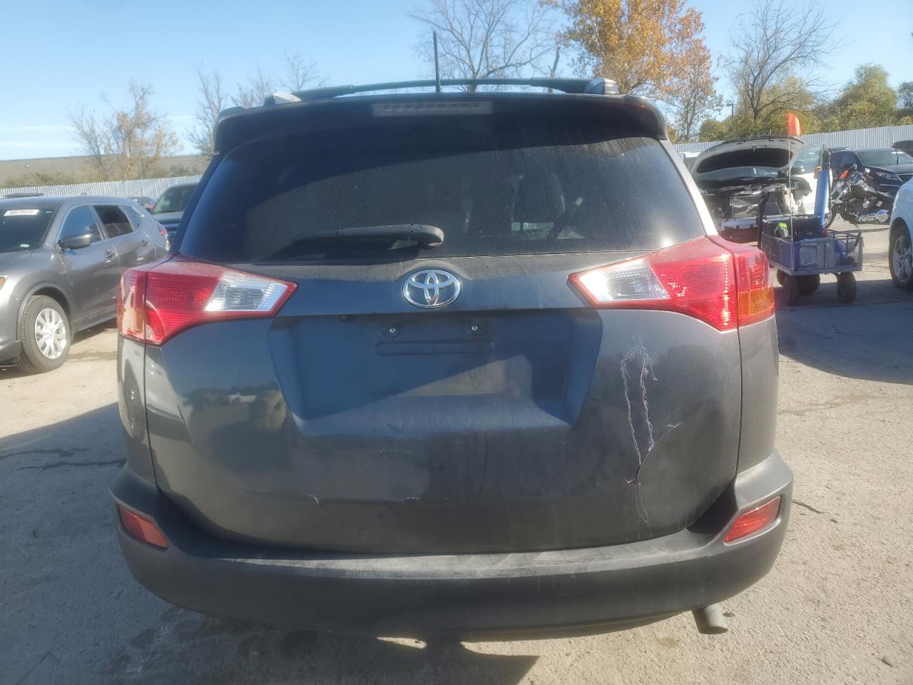 TOYOTA RAV4 LE