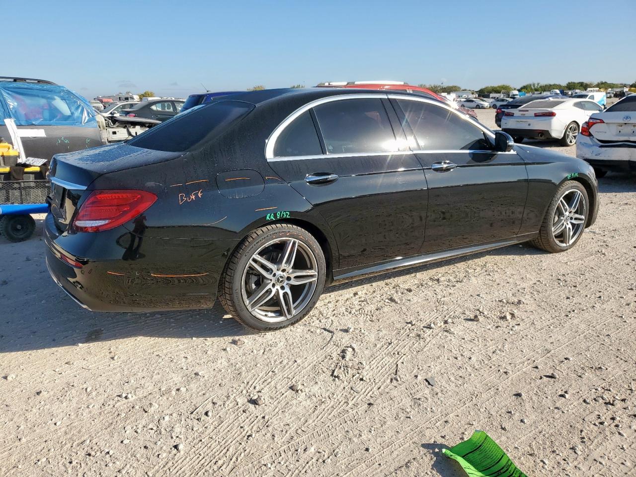 MERCEDES-BENZ E-CLASS 300