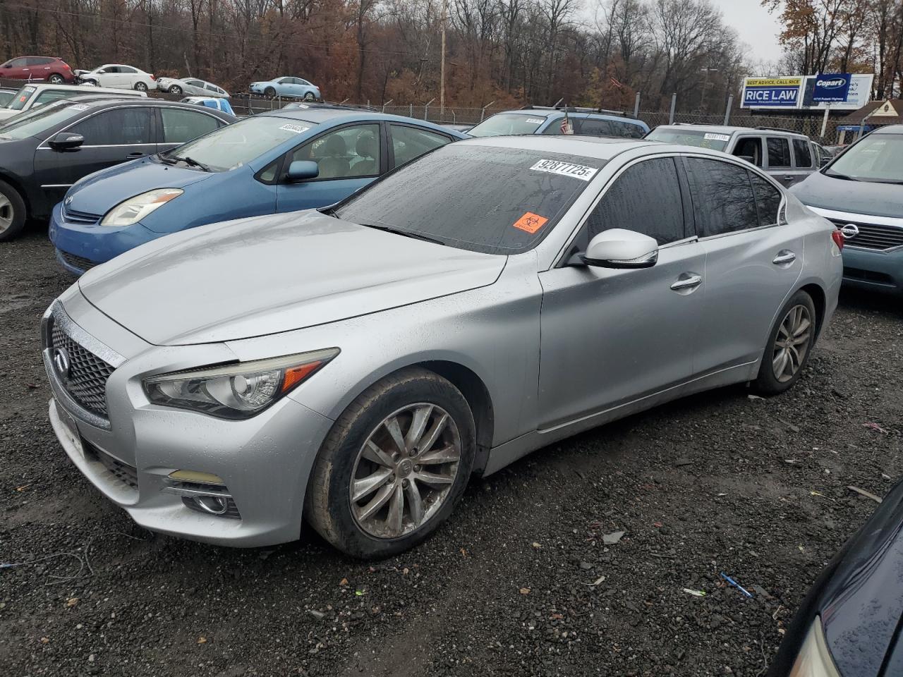 INFINITI Q50 BASE