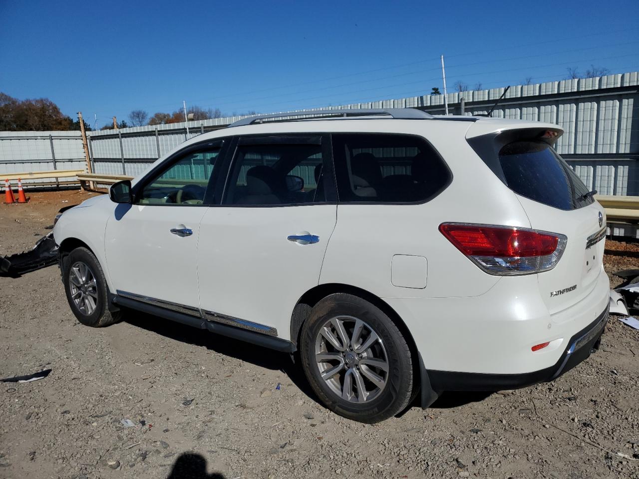 NISSAN PATHFINDER S