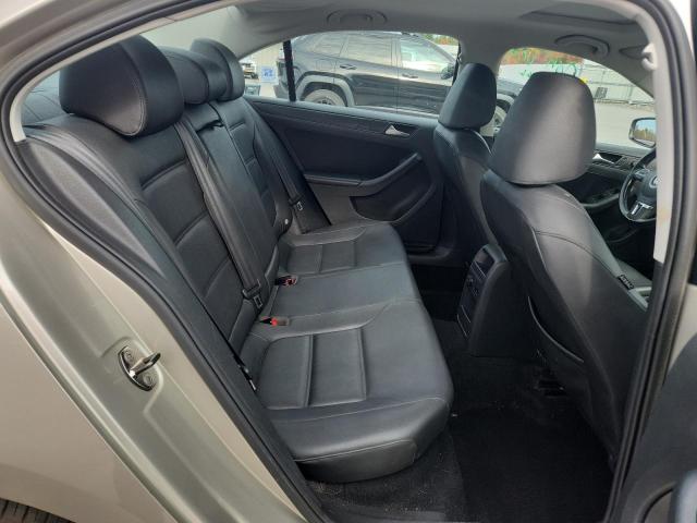 2012 VOLKSWAGEN JETTA SE - 3VWDP7AJ8CM462673