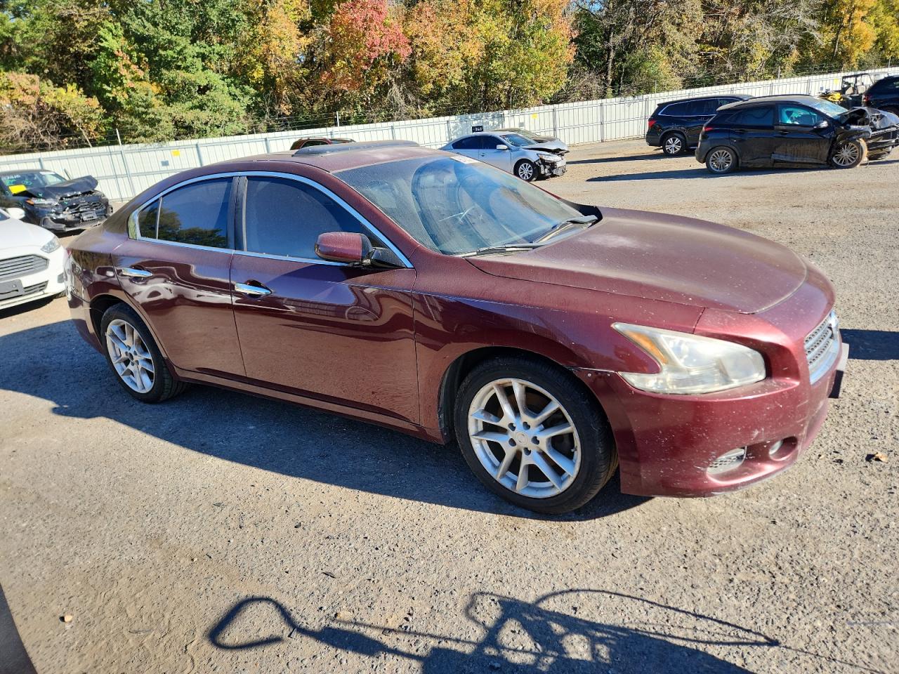 NISSAN MAXIMA S