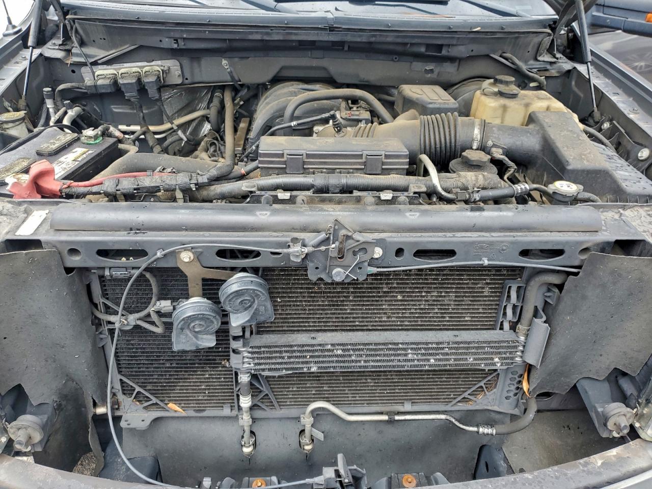 FORD F-150 SUPER CAB