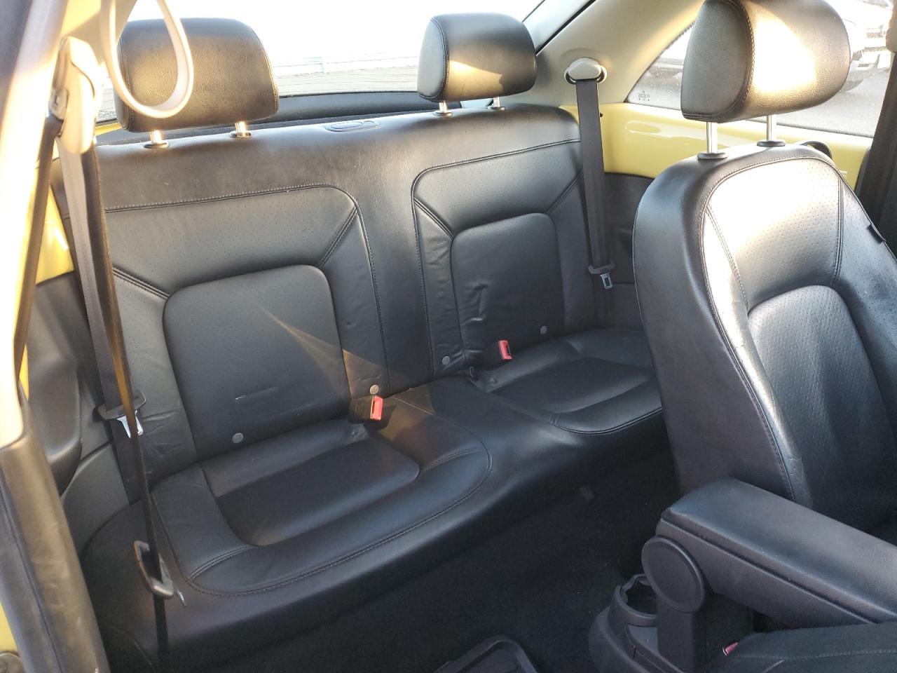 Lot #3286703311 2006 VOLKSWAGEN NEW BEETLE